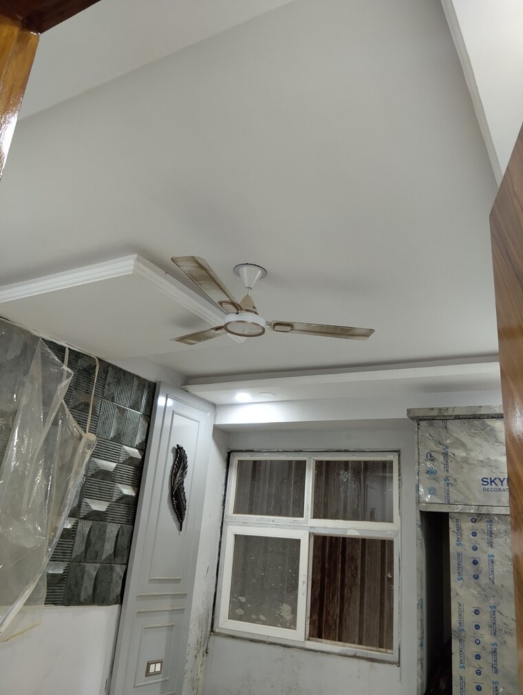 undefined, sector 73 3 Bedroom 1350 Sq.Ft. Builder Floor In Sector 73 Noida 9300668