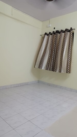 Room in  Office Space at Kalyan West – for Rent