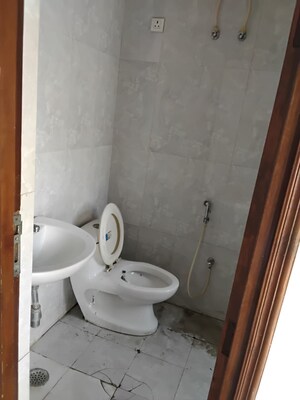Bathroom in 3 BHK Apartment at Faizabad Road – for Rent