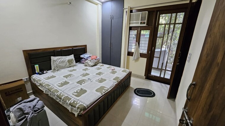 Bedroom, sector 40 2 Bedroom 1800 Sq.Ft. Builder Floor In Sector 40 Gurgaon 9300674