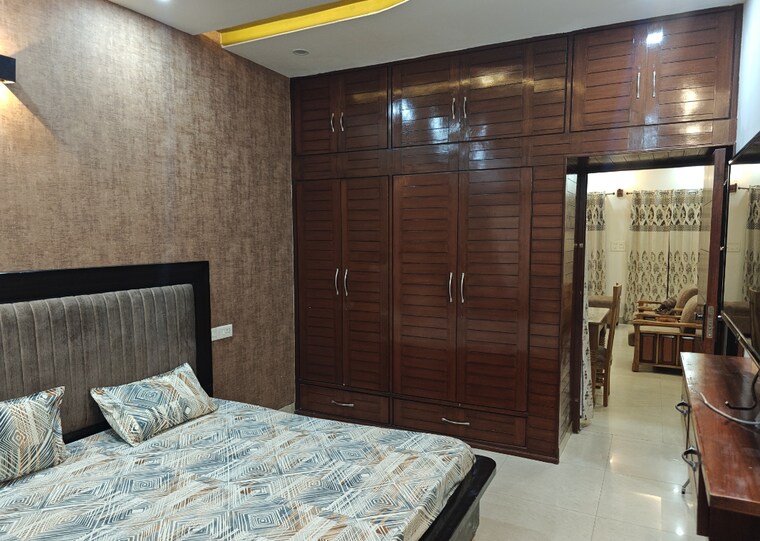 Bedroom, sector 7 3 Bedroom 2100 Sq.Ft. Builder Floor In Sector 7 Panchkula 9300683