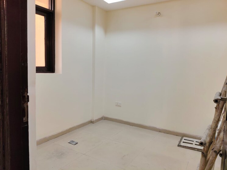 Room, k-world-royal-court 4 Bedroom 3400 Sq.Ft. Apartment In Sector 39 Gurgaon 9300691