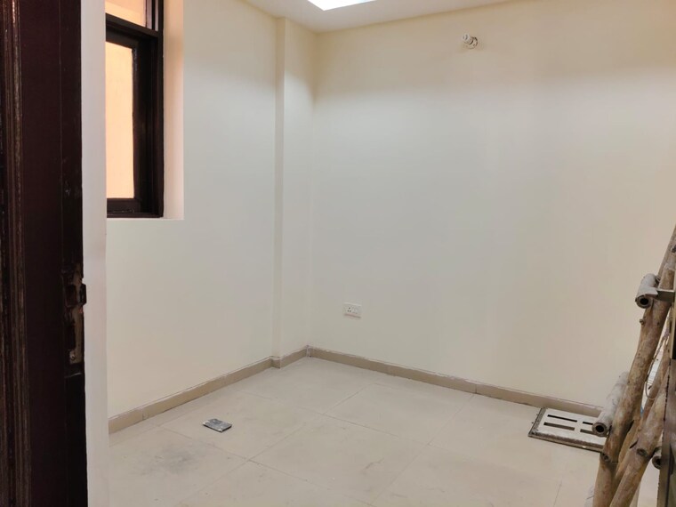 Room, k-world-royal-court 4 Bedroom 3400 Sq.Ft. Apartment In Sector 39 Gurgaon 9300691