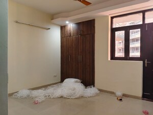 Room in 4 BHK Apartment at K World Royal Court, Sector 39 – for Rent