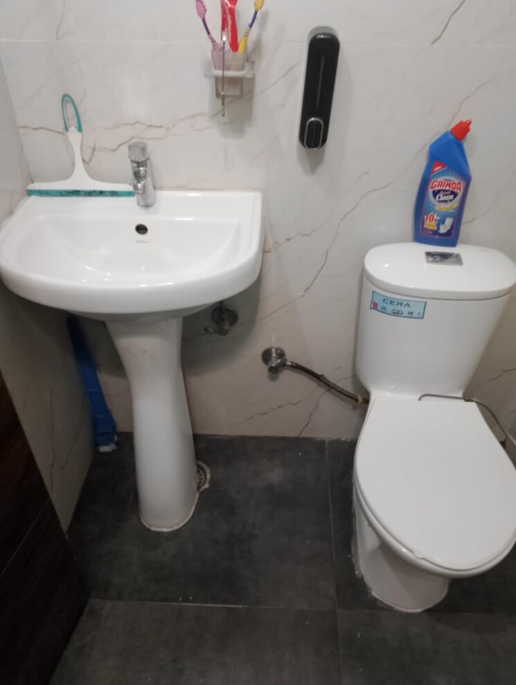 Bathroom, international airport road 2 Bedroom 1050 Sq.Ft. Apartment In International Airport Road Zirakpur 9300718