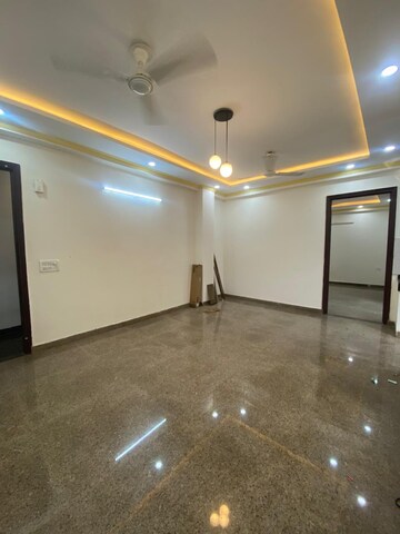 Room in 2 BHK Builder Floor at Saket – for Rent