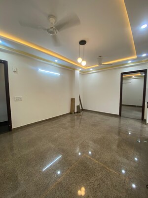 Room in 2 BHK Builder Floor at Saket – for Rent