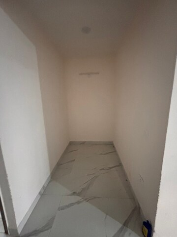 Room in 2.5 BHK Apartment at Smart World Gems, Sector 89 – for Sale