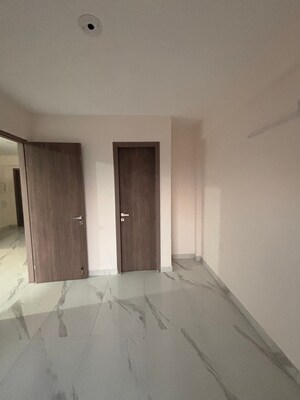 Building Lobby in 2.5 BHK Apartment at Smart World Gems, Sector 89 – for Sale