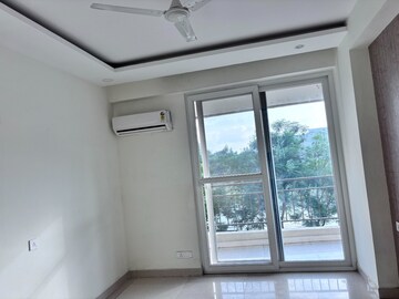 3 BHK Apartment For Rent in Maya Green Lotus Saksham, International Airport Road