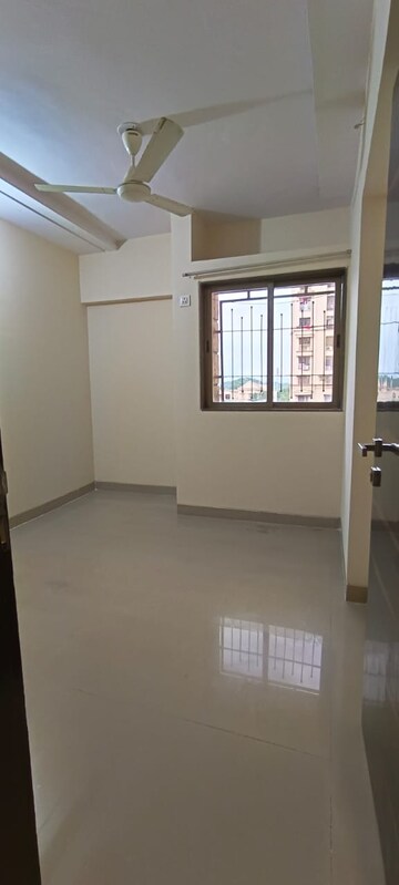 Room in 2.5 BHK Apartment at Madhav Shreeji Palacia, Waghbil – for Sale