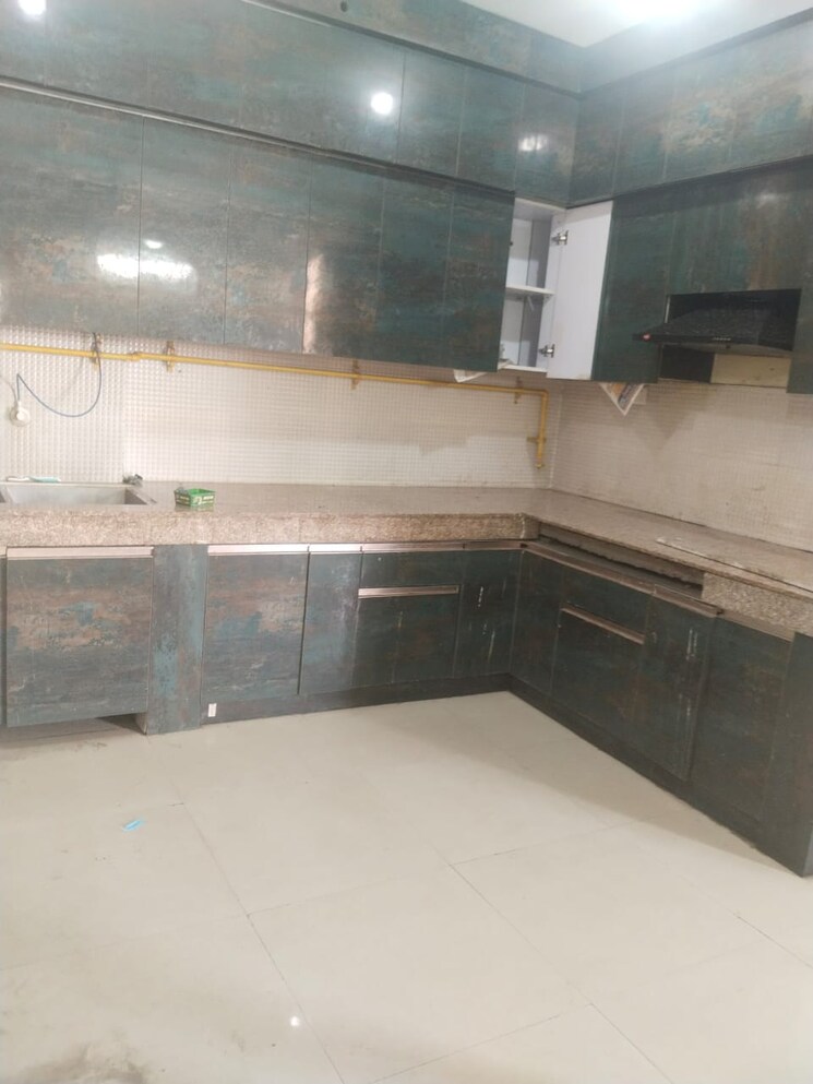 Kitchen, supertech-ecovillage-i 3 Bedroom 1718 Sq.Ft. Apartment In Sector 1 Greater Noida Greater Noida 9300803