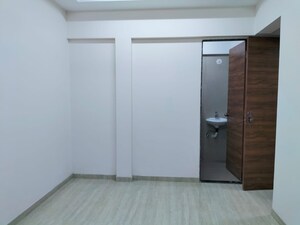 1 BHK Apartment For Rent in Je And Vee Om Trimurti, Malad East
