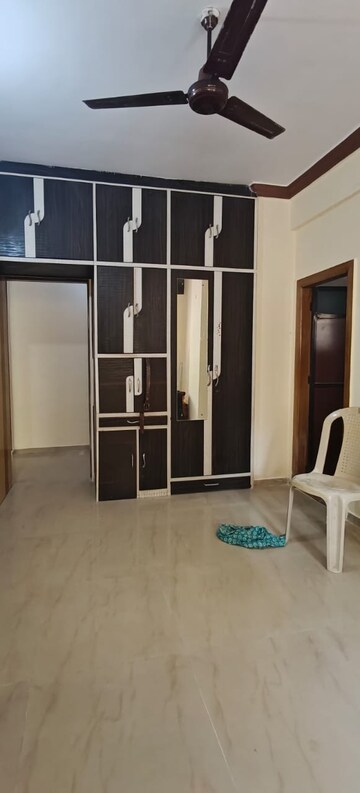 Room in 2 BHK Apartment at Dombivli West – for Rent