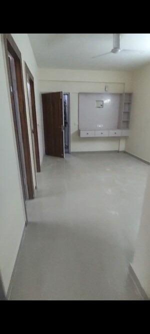 2 BHK Apartment For Sale in Shree Vardhman Green Court, Sector 90