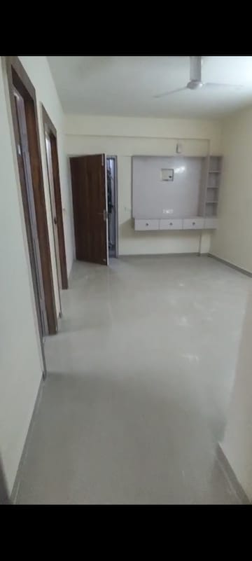 2 BHK Apartment For Sale in Shree Vardhman Green Court, Sector 90