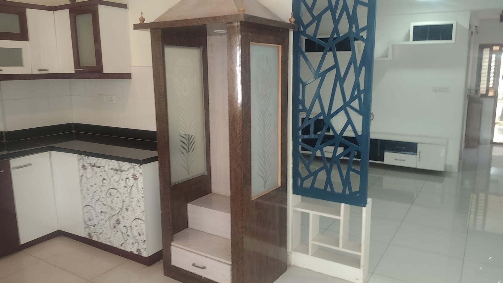 3 BHK Apartment For Sale in Roshan Gardenia