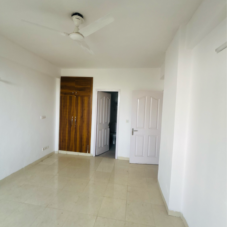 Room, tulip-white 3 Bedroom 1326 Sq.Ft. Apartment In Sector 69 Gurgaon 9300869