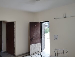 Room in 1 BHK Builder Floor at Sector 56 – for Rent