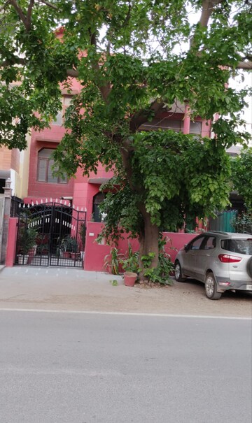 1 BHK Builder Floor – Exterior View View at Sector 56 - for Rent