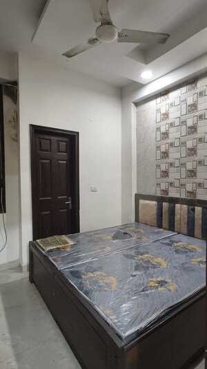 1 RK Independent House For Rent in RWA Apartments Sector 52, Sector 52