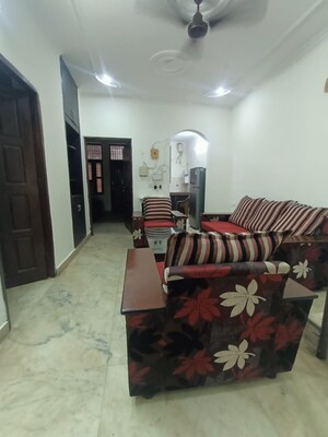 Living Room in 3 BHK Builder Floor at Empire Floors, Sector 57 – for Rent