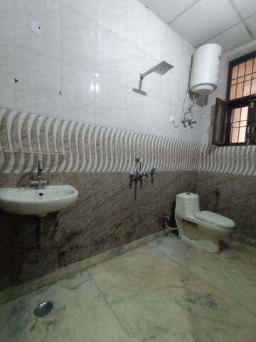 Bathroom in 3 BHK Builder Floor at Empire Floors, Sector 57 – for Rent