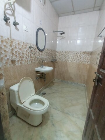Bathroom in 3 BHK Builder Floor at Empire Floors, Sector 57 – for Rent