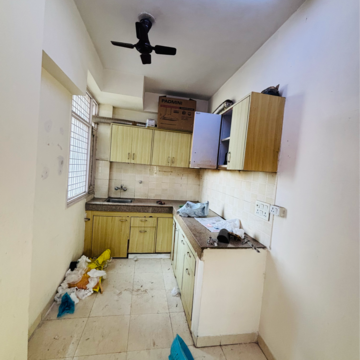 Bathroom in 3 BHK Apartment at Tulip Orange, Sector 70 – for Rent
