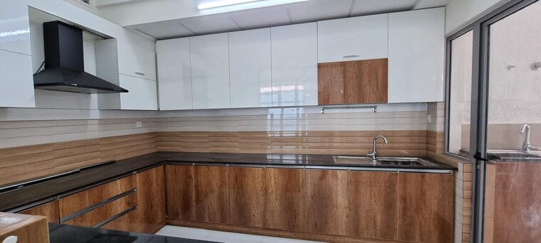 Kitchen, mantri-pinnacle 4 Bedroom 3595 Sq.Ft. Apartment In Hulimavu Bangalore 9300920