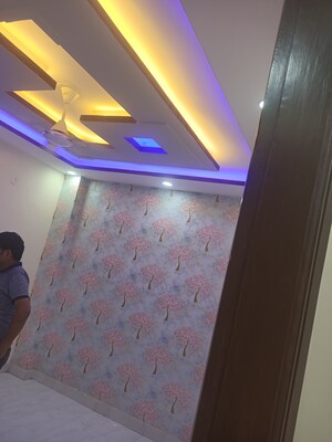 Furnished Amenities in 3 BHK Builder Floor at Govindpuri – for Sale