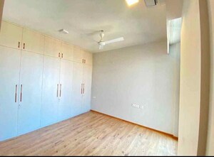 Master Bedroom in 2.5 BHK Apartment at Pearl CHS Mira Road, Mira Road – for Rent