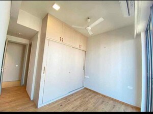 Bedroom in 2.5 BHK Apartment at Pearl CHS Mira Road, Mira Road – for Rent