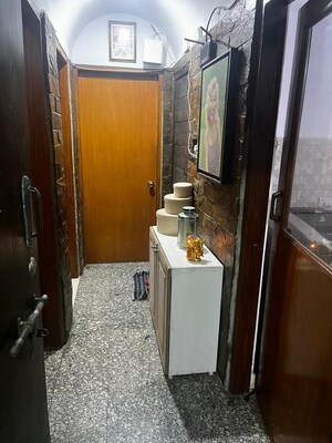 Kitchen in 2 BHK Apartment at Chanchal Kalyan Complex, Yari Road – for Rent