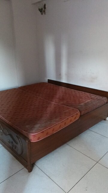Bedroom in 3 BHK Apartment at Motia Royal Citi Apartments, Nagla Road – for Rent