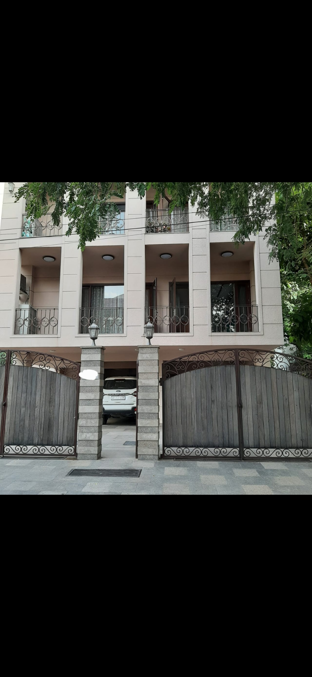 6+ BHK + Servant Room Independent House For Sale in DLF Phase II