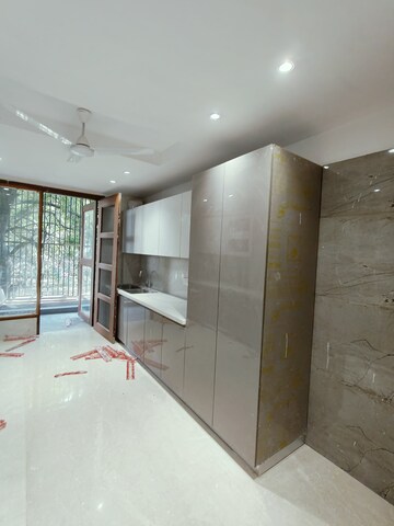 Building Lobby in 6+ BHK Independent House at Dlf Phase ii – for Sale