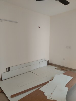 3 BHK Apartment For Rent in Emaar Imperial Gardens, Sector 102