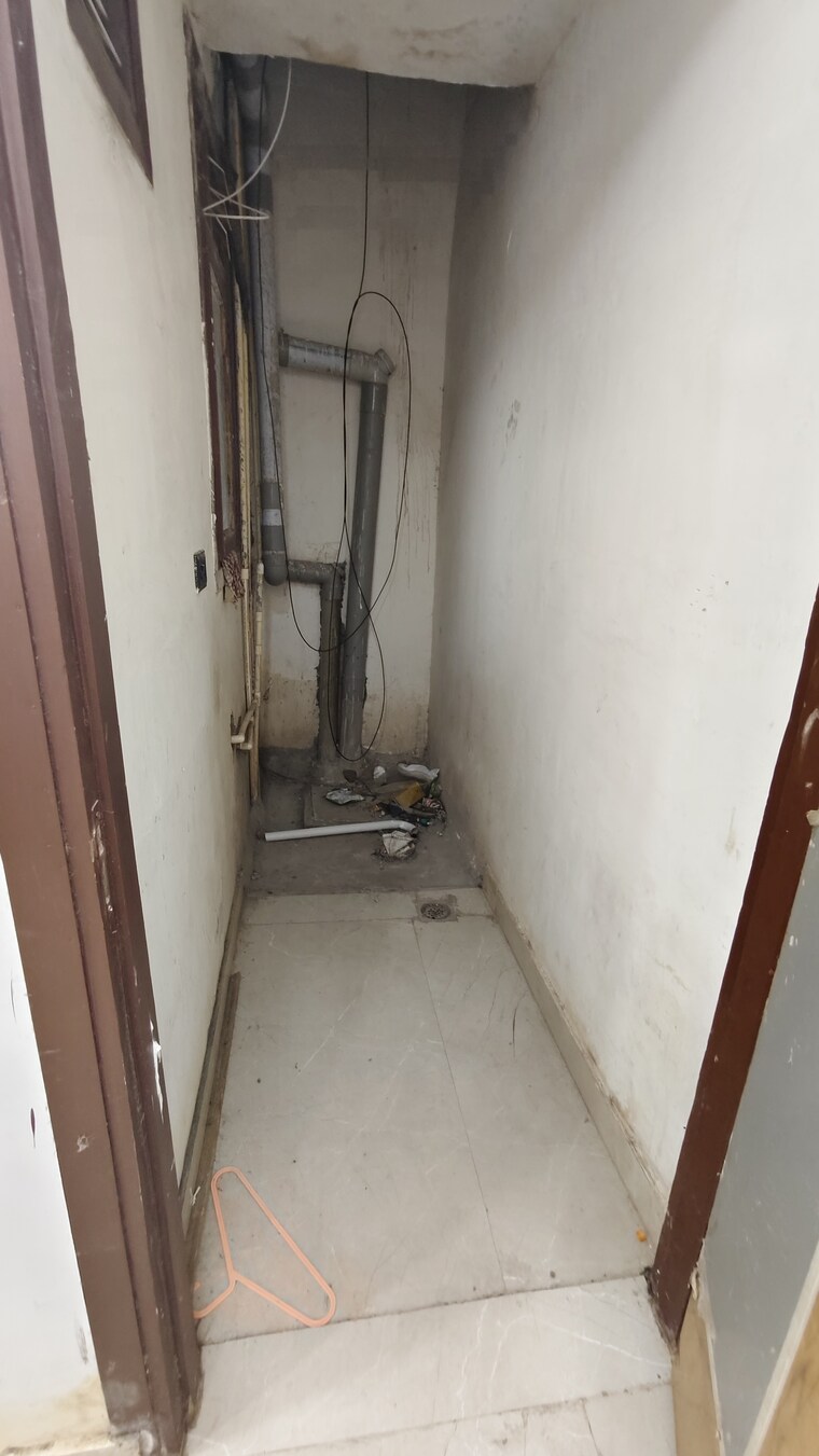 Balcony, govindpuri 1 Bedroom 400 Sq.Ft. Builder Floor In Govindpuri Delhi 9300976