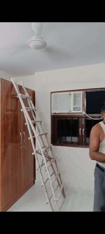 Furnished Amenities in 2 BHK Apartment at Old Rajinder Nagar – for Rent