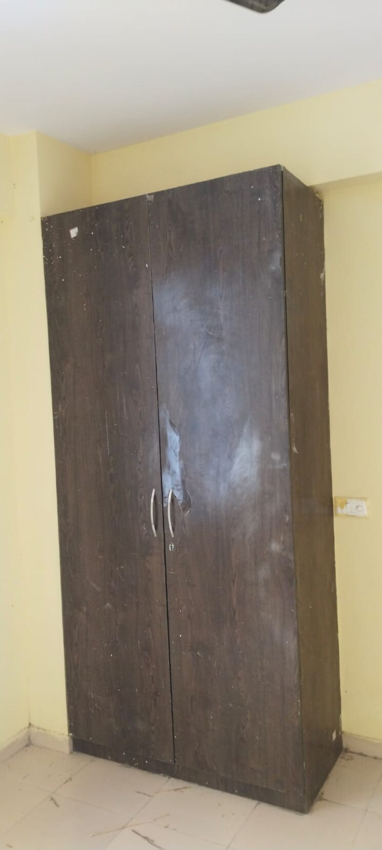 Room, sector 82 3 Bedroom 629 Sq.Ft. Apartment In Sector 82 Faridabad 9300997