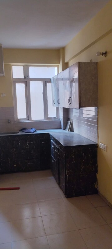 Kitchen in 3 BHK Apartment at Sector 82 – for Rent