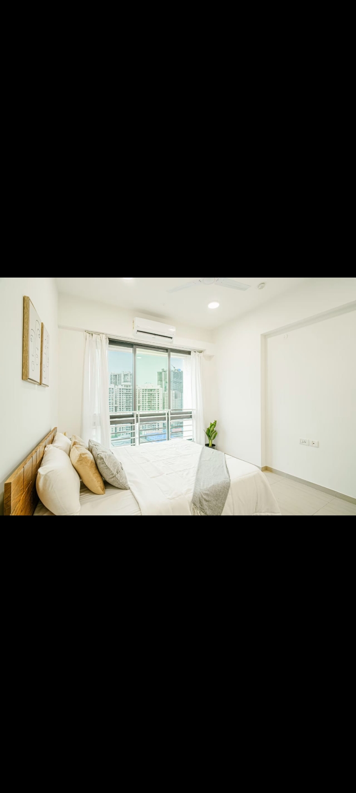 3 BHK + Study Room Apartment For Sale in Mahindra Splendour