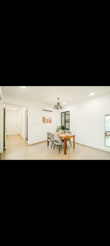 Master Bedroom in 3 BHK Apartment at Mahindra Splendour, Bhandup West – for Sale