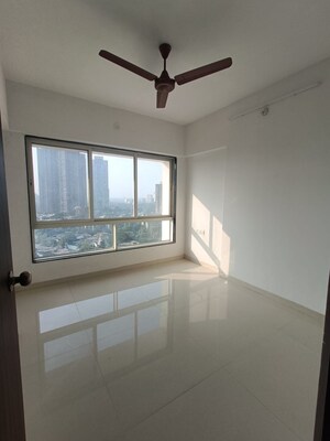Room in 2 BHK Apartment at Lotus Residency Goregaon West, Goregaon West – for Rent