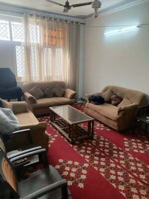 3 BHK Independent House For Rent in Sector 33