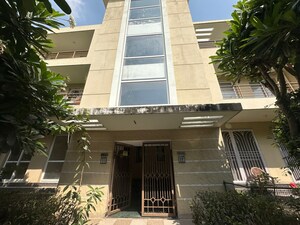 3 BHK Builder Floor For Sale in BPTP Parkland Pride, Sector 77