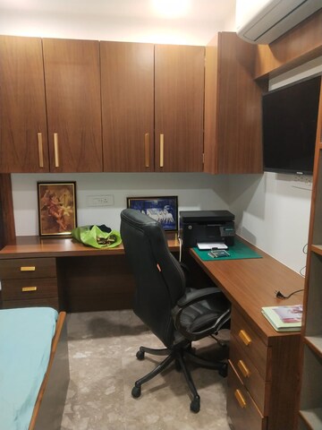 Master Bedroom in 1.5 BHK Independent House at Sector 56 – for Rent