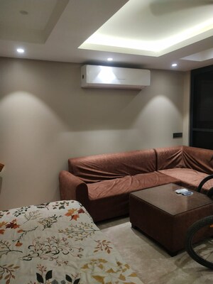 Living Room in 1.5 BHK Independent House at Sector 56 – for Rent