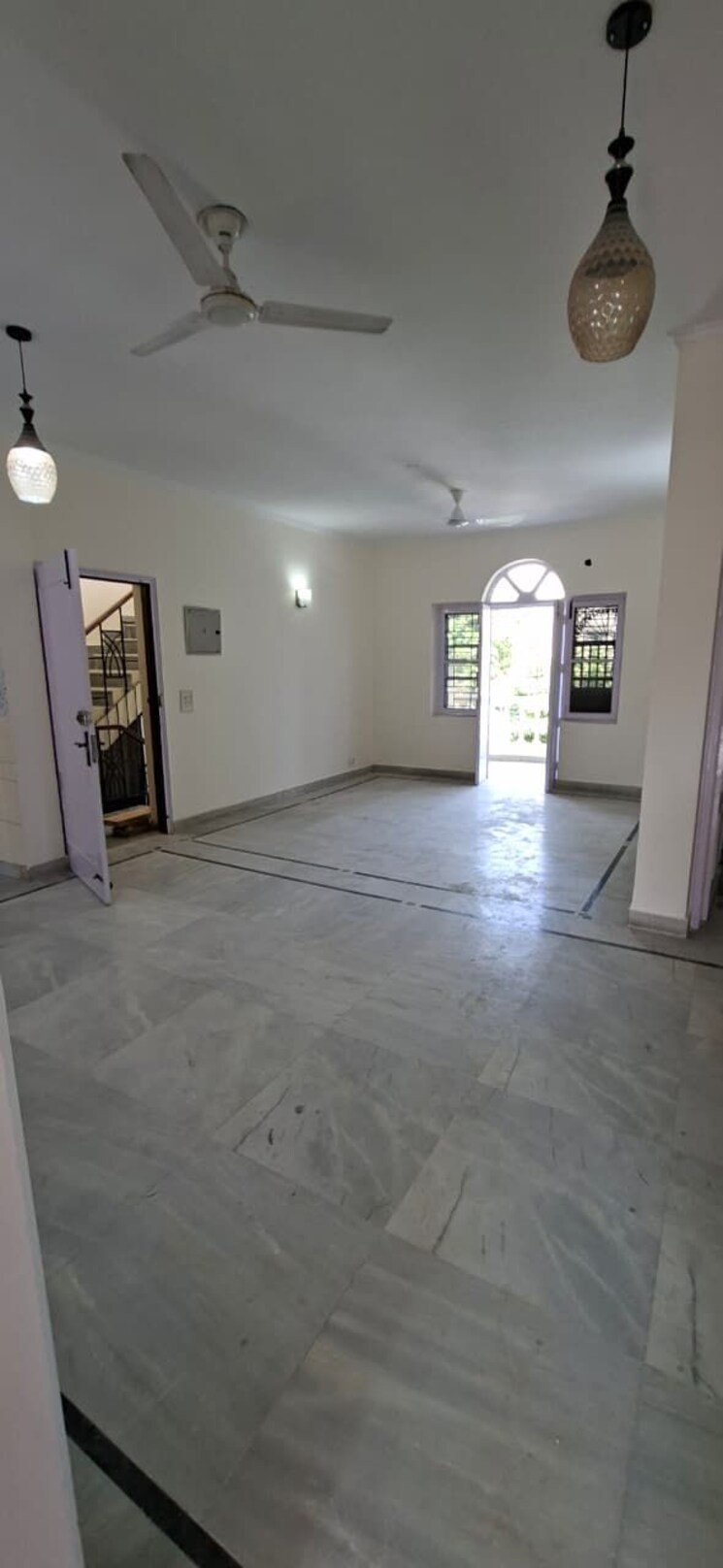 Room, ss-mayfield-gardens 3 Bedroom 1800 Sq.Ft. Builder Floor In Sector 51 Gurgaon 9301066